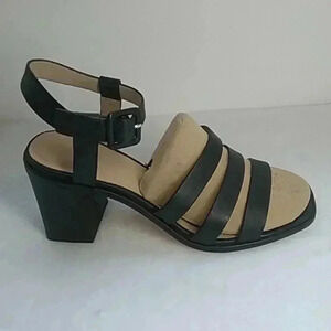 Nordstrom signature black livia strappy  SANDAL